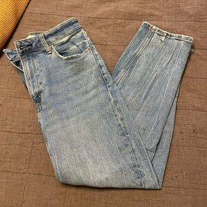 Abercrombie Curve Love Mom High Rise jean